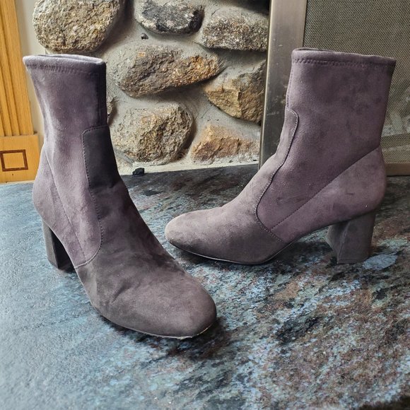 Ann Taylor Brown Micro Suede Stretch Booties Size 8.5M - Picture 6 of 16